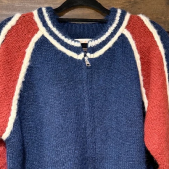 The CAMPUS SWEATER CARDIGAN JACKET! Zip closure, pockets! New L - Picture 2 of 3